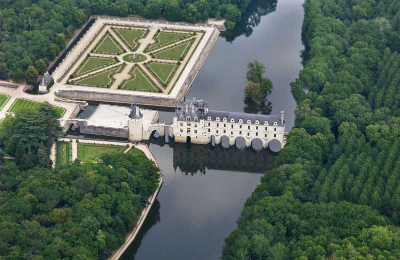 chateaux_loire_et_la_ferte_alais65.jpg